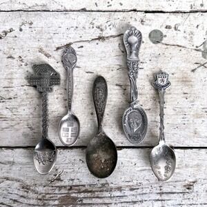 Vintage Souvenir Spoon Lot Thomas Edison Six‎ Flags USA White House Woburn Abbey